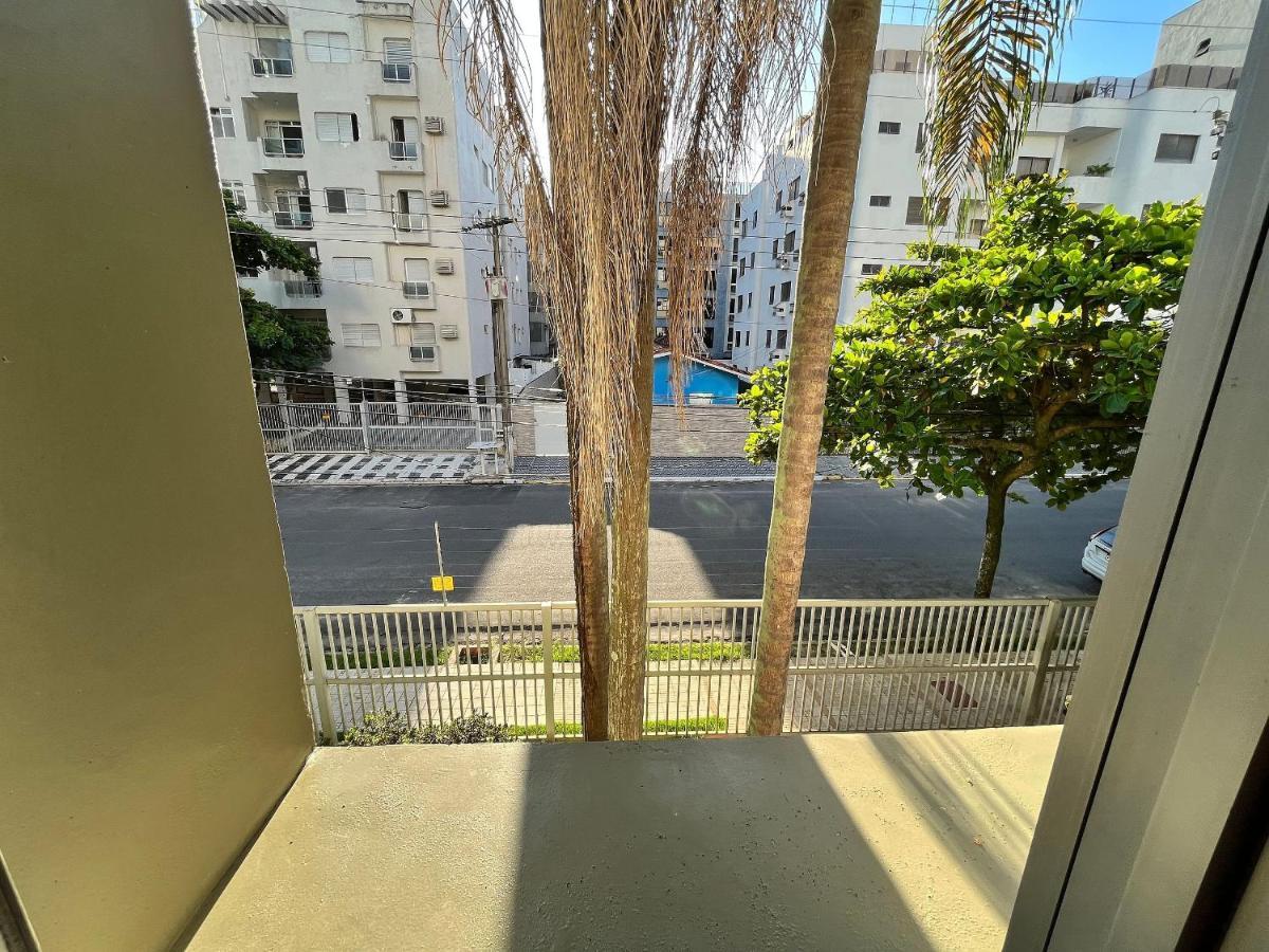 Super Aconchegante E Espacoso - Sacada Ampla E Perto Da Praia - Super Confortavel - Ap. 13 - Ed. Maison Du Parc กัวรูจา ภายนอก รูปภาพ